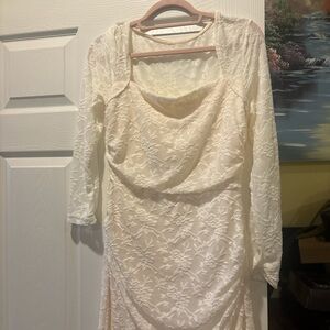 Chic Long Sleeve Lace Dress in Cream